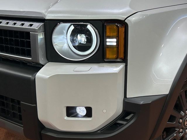 LANDCRUISER 250