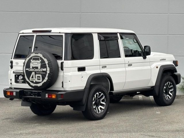 LANDCRUISER 70