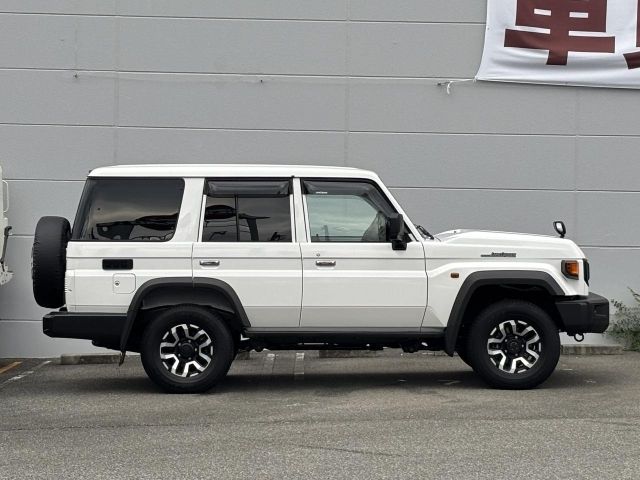 LANDCRUISER 70