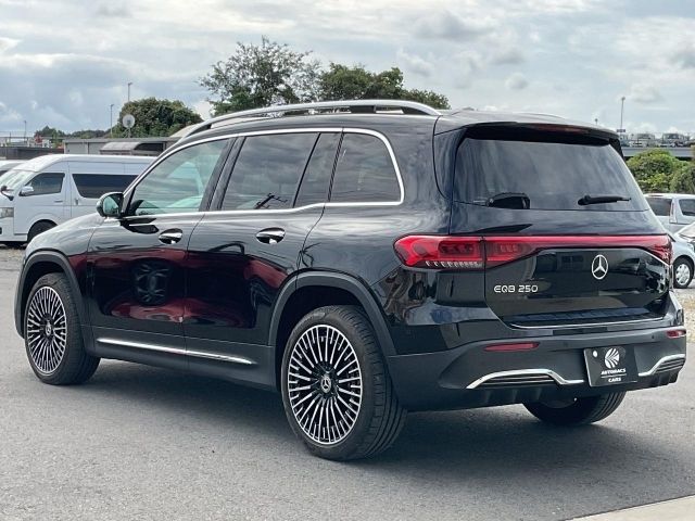 MERCEDES BENZ EQB