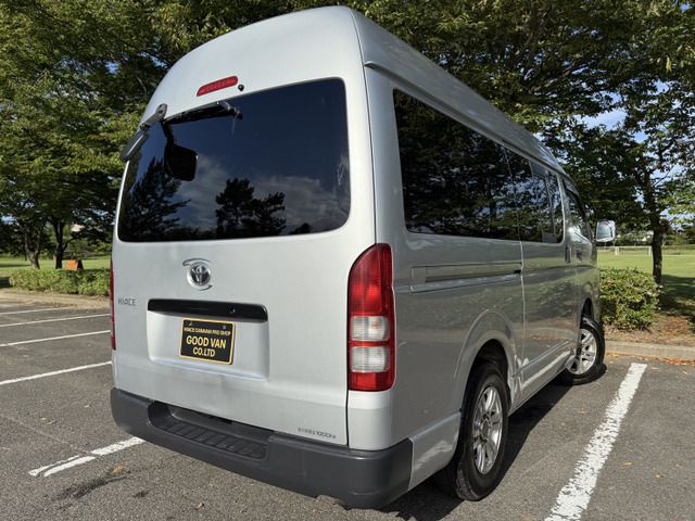 HIACE van 4WD