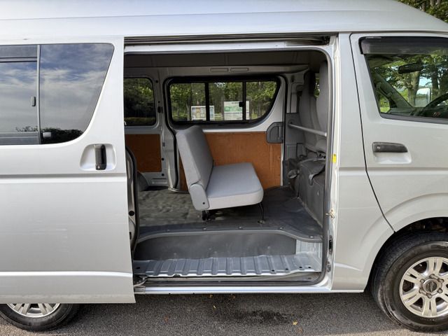 HIACE van 4WD