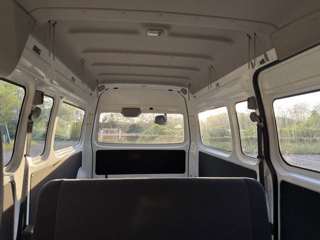 NV350 CARAVAN 4WD