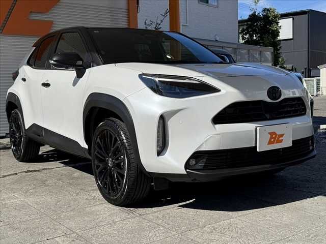 YARIS CROSS