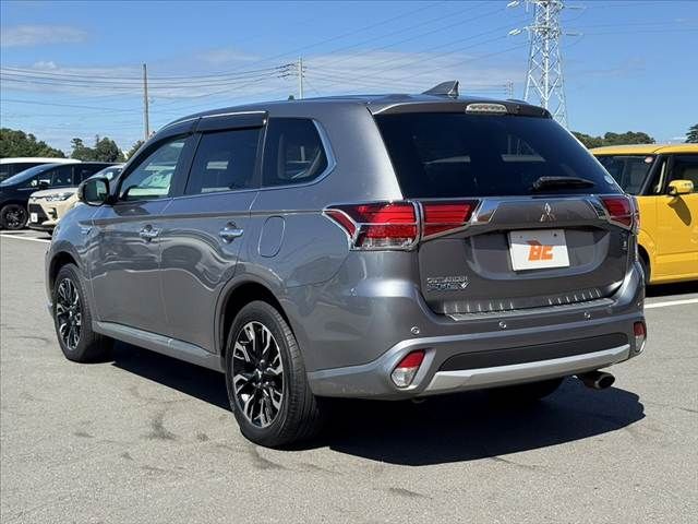 OUTLANDER PHEV