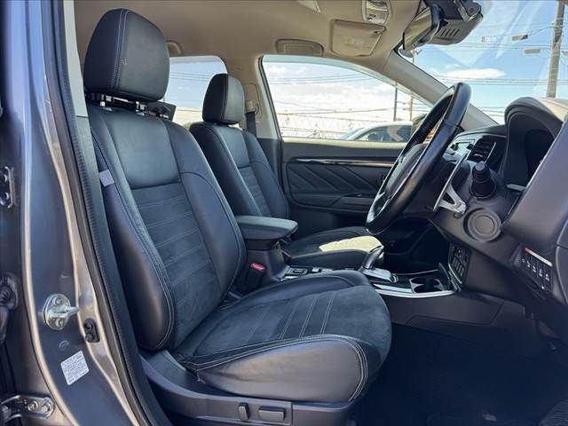 OUTLANDER PHEV