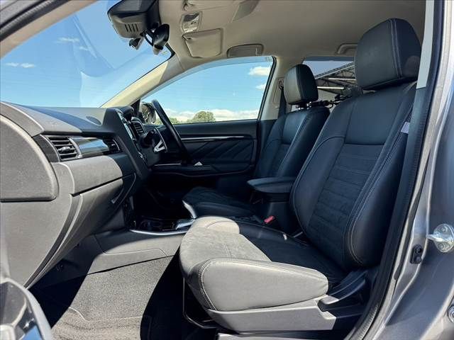 OUTLANDER PHEV