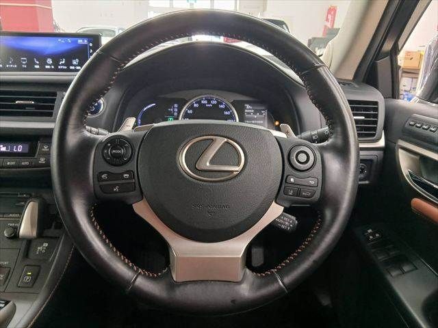 LEXUS CT200h