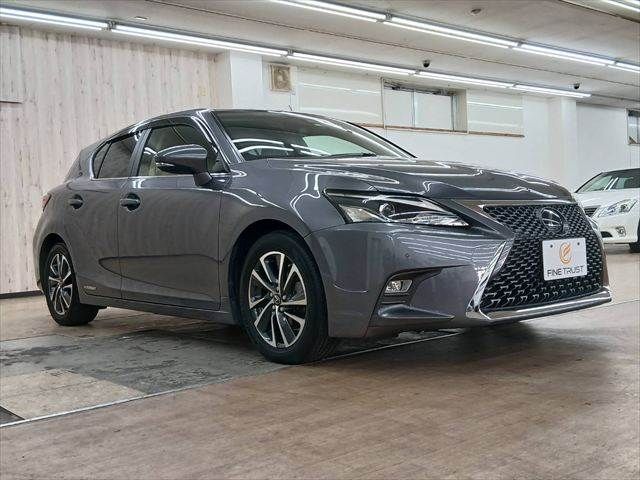 LEXUS CT200h