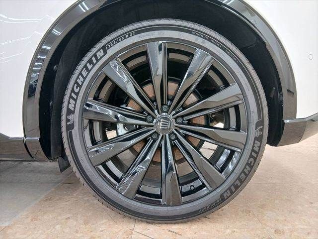 CROWN SPORT