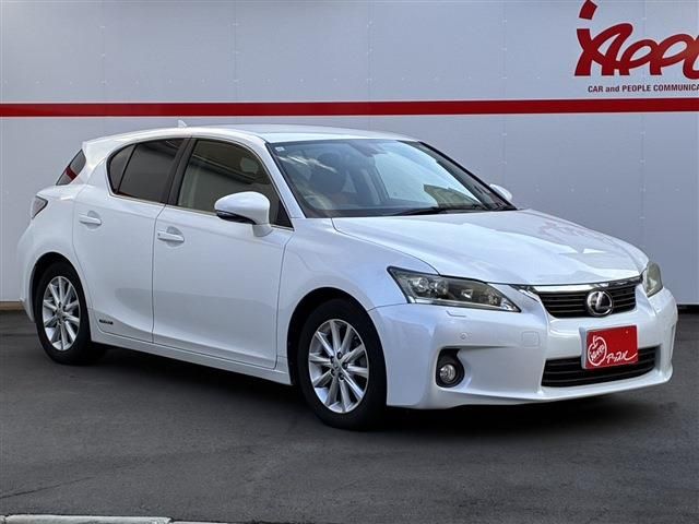 LEXUS CT200h