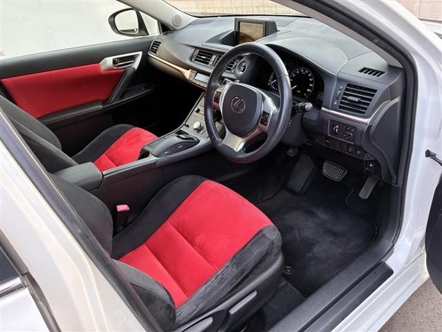 LEXUS CT200h