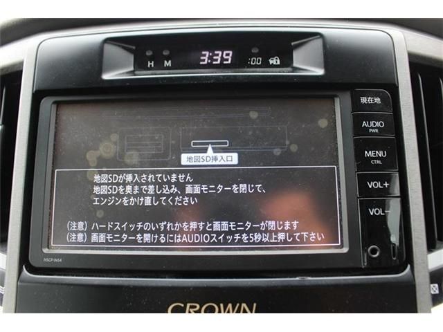 CROWN sedan hybrid