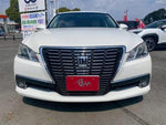 CROWN sedan