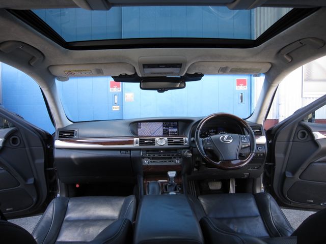 LEXUS LS460L