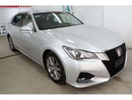 CROWN sedan hybrid