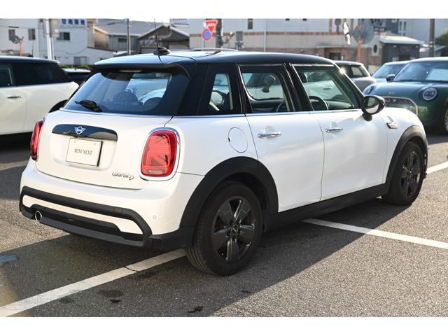 MINI COOPER D 5DOOR