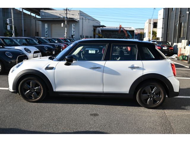MINI COOPER D 5DOOR