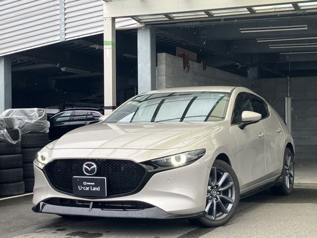 MAZDA3 FASTBACK