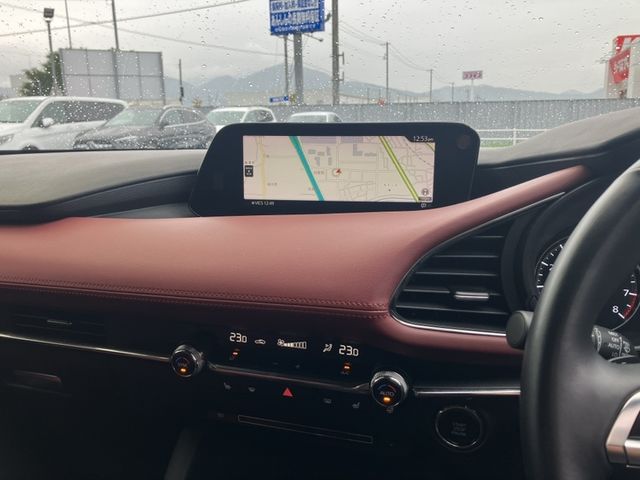 MAZDA3 FASTBACK