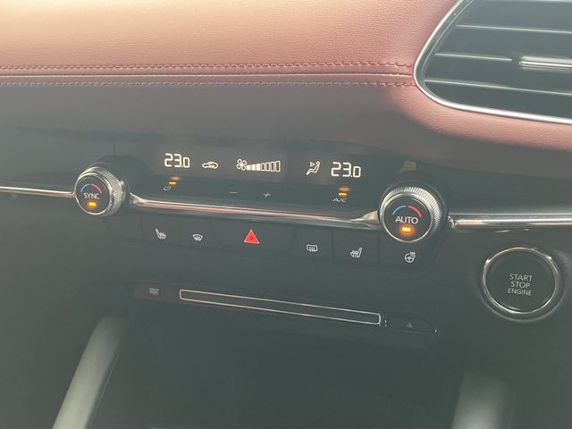 MAZDA3 FASTBACK