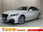 CROWN sedan