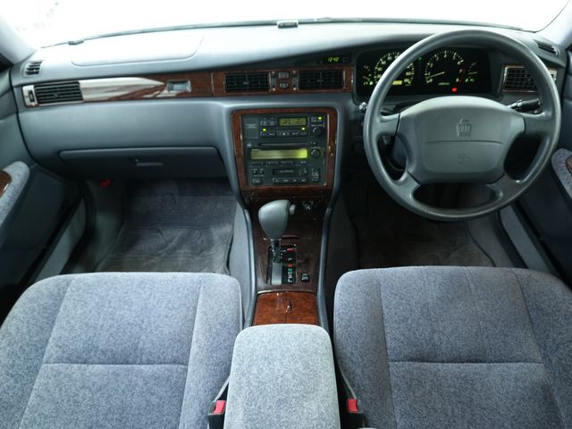 CROWN sedan