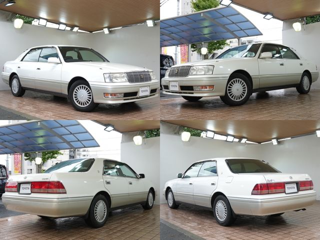 CROWN sedan