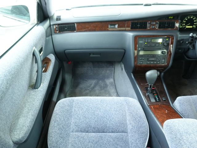 CROWN sedan