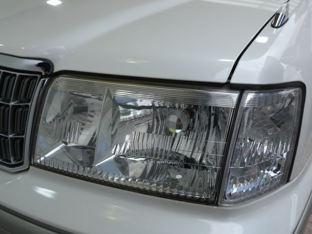 CROWN sedan