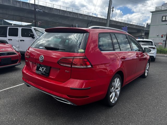 VOLKSWAGEN GOLF VARIANT