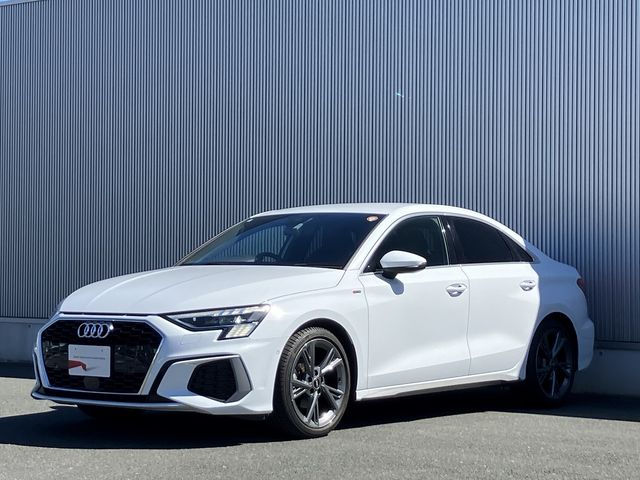 AUDI A3 Sedan