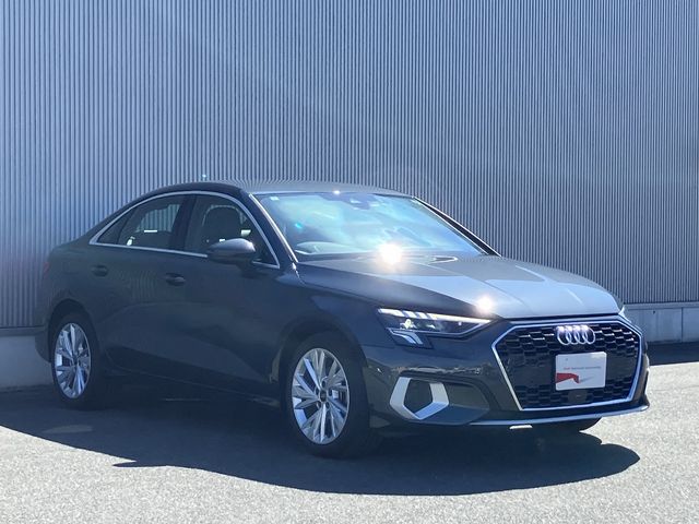AUDI A3 Sedan