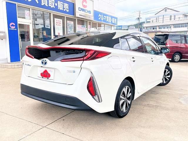 PRIUS PHV