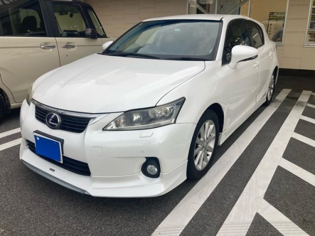LEXUS CT200h