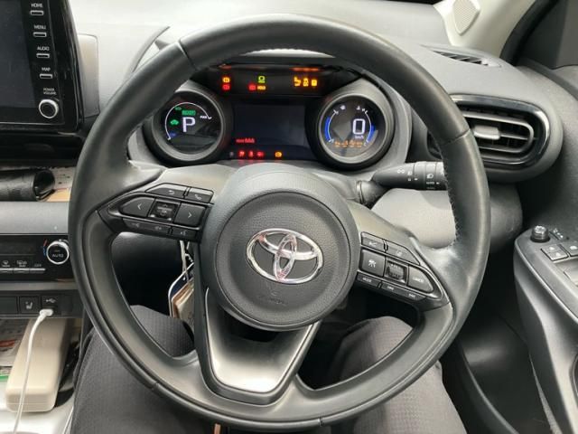 YARIS CROSS HYBRID