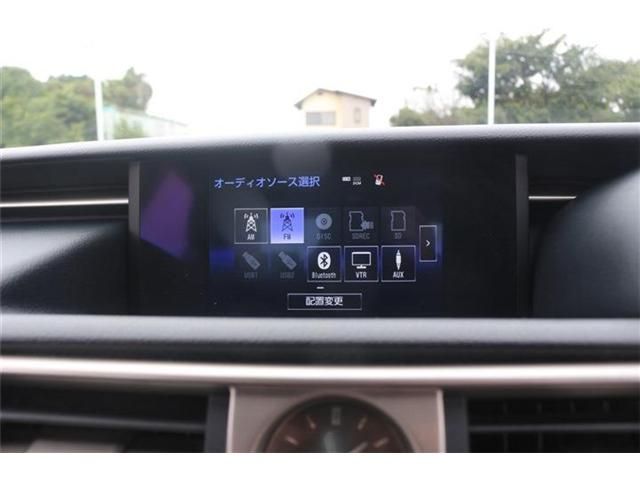 LEXUS IS200t