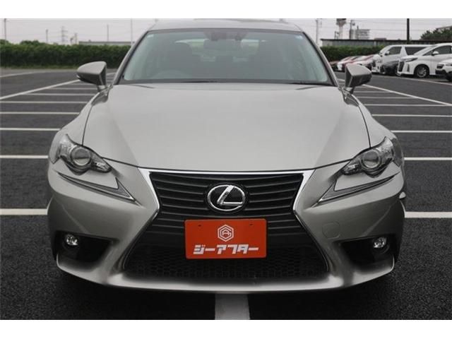 LEXUS IS200t