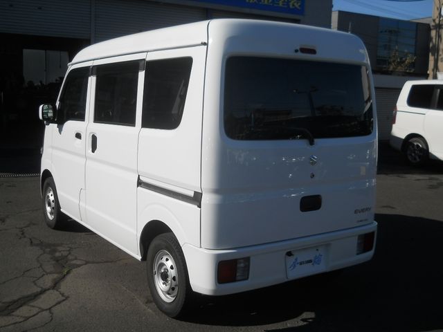 EVERY van 4WD