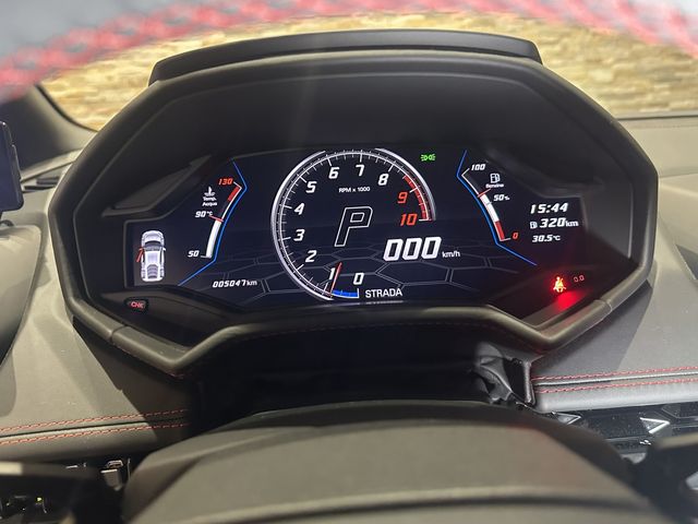 LAMBORGHINI HURACAN