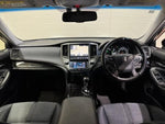 CROWN sedan hybrid