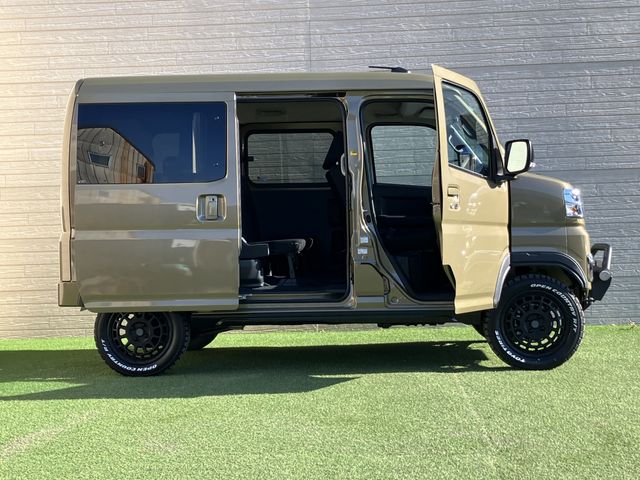 ATRAI 4WD van