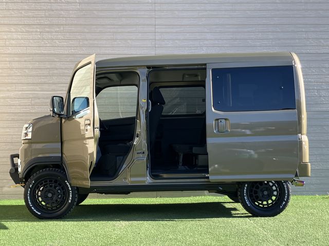 ATRAI 4WD van