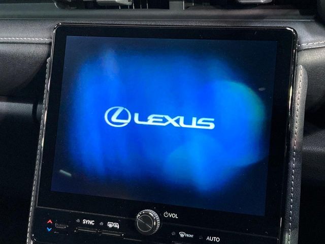 LEXUS LBX