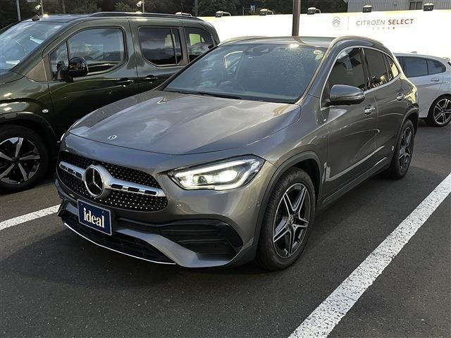 MERCEDES BENZ GLA class