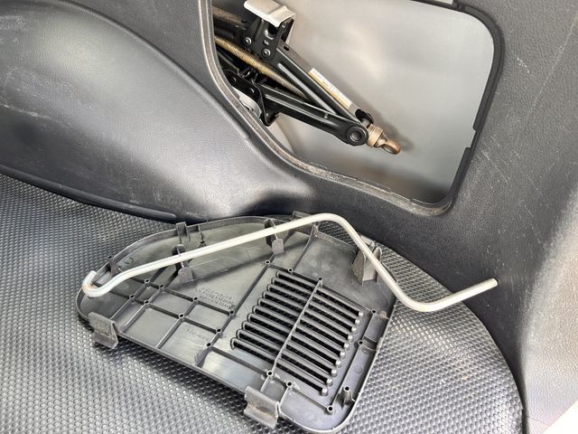 FAMILIA van 2WD