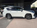 LEXUS LX600