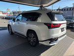 LEXUS LX600