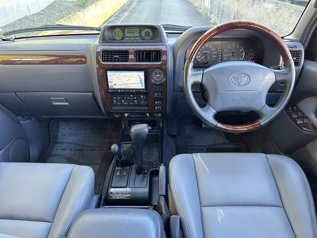 LANDCRUISER PRADO