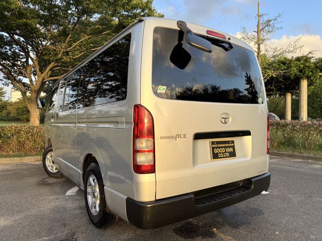 HIACE van 4WD